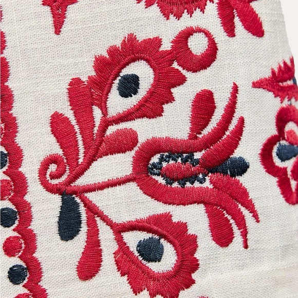 ZARA EMBROIDERED SHORTS ZW COLLECTION NWT - Picture 8 of 9